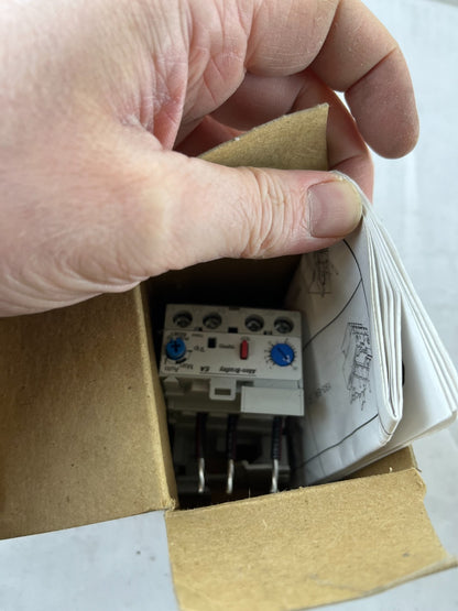 Allen‑Bradley 193‑EA4CB Solid State Overload Relay 0.32–1.6A New in Box Spare