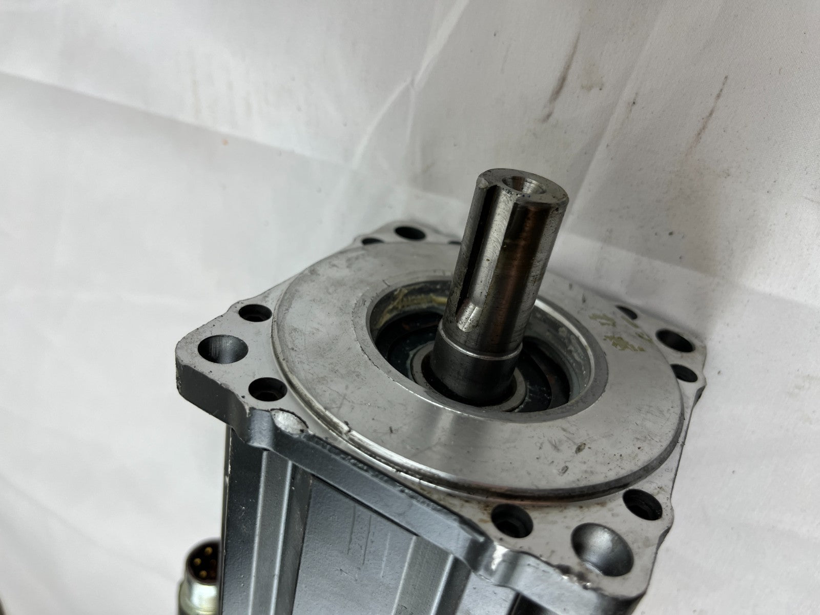 Allen-Bradley VPL-B1152T-PJ14AA Kinetix AC Servo Motor 3.07kW Brake Tested OK