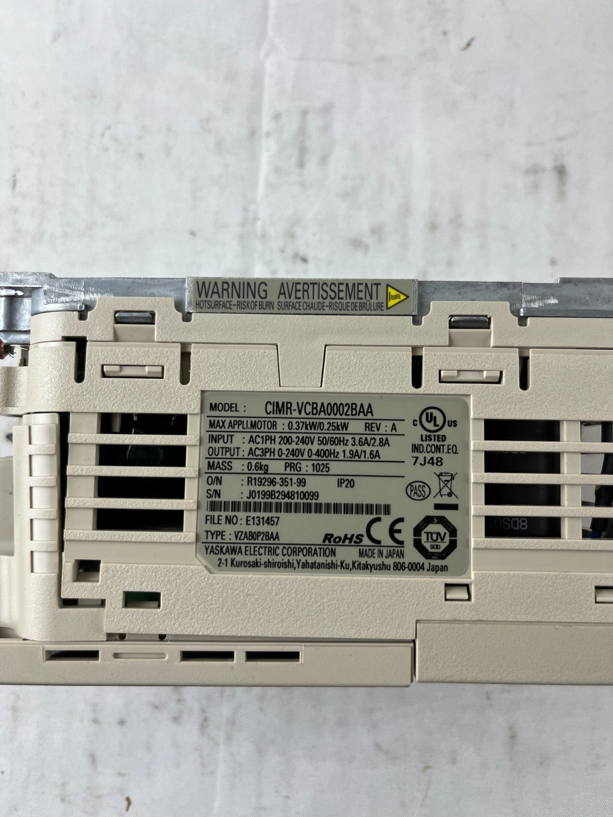 Yaskawa V1000 CIMR-VCBA0002BAA VFD 200-240VAC 0.37kW AC Drive Used Spare Unit