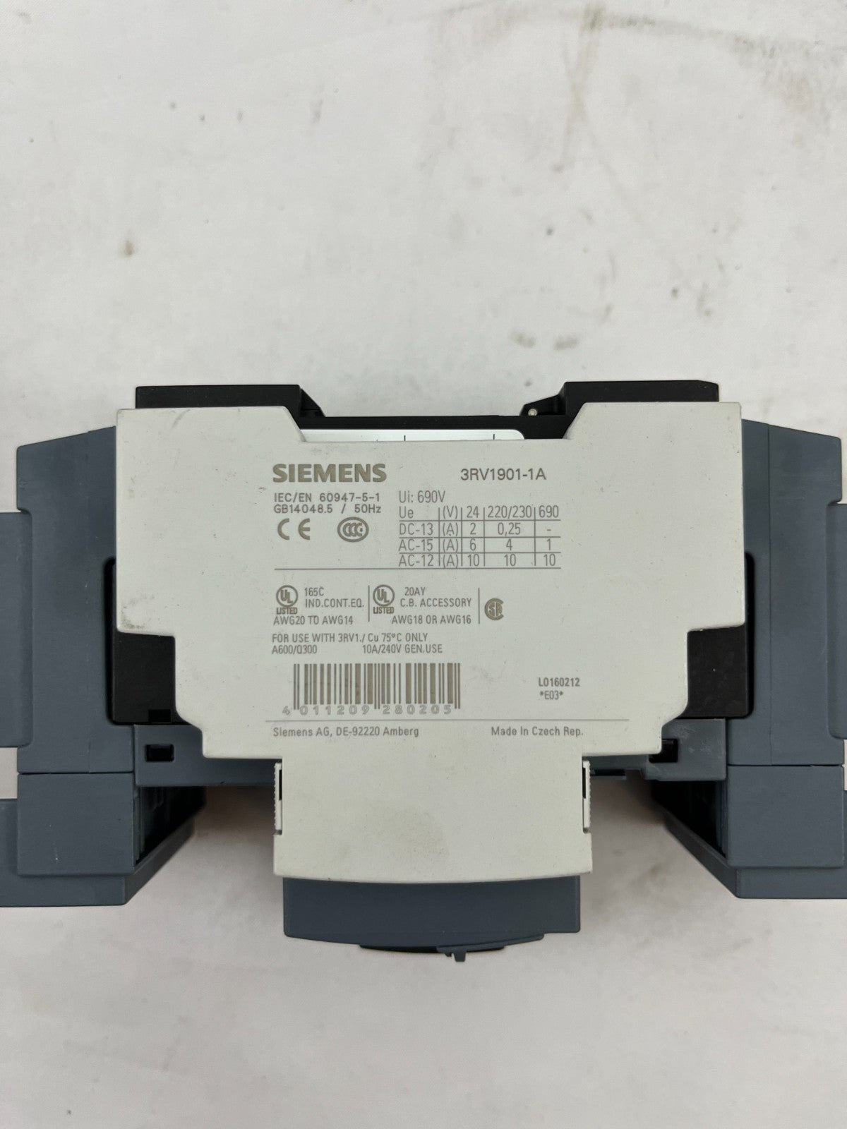 Siemens SIRIUS 3RV2711-1DD10 Motor Protection Circuit Breaker, 3-Pole, 3.2A