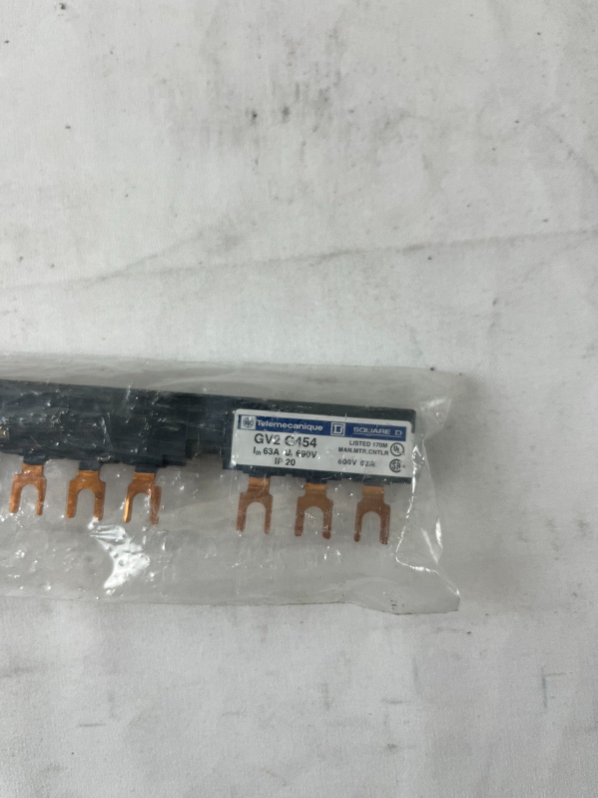 Telemecanique GV2C154 Busbar Comb Connector 3P 63A 690V New Unit Spare