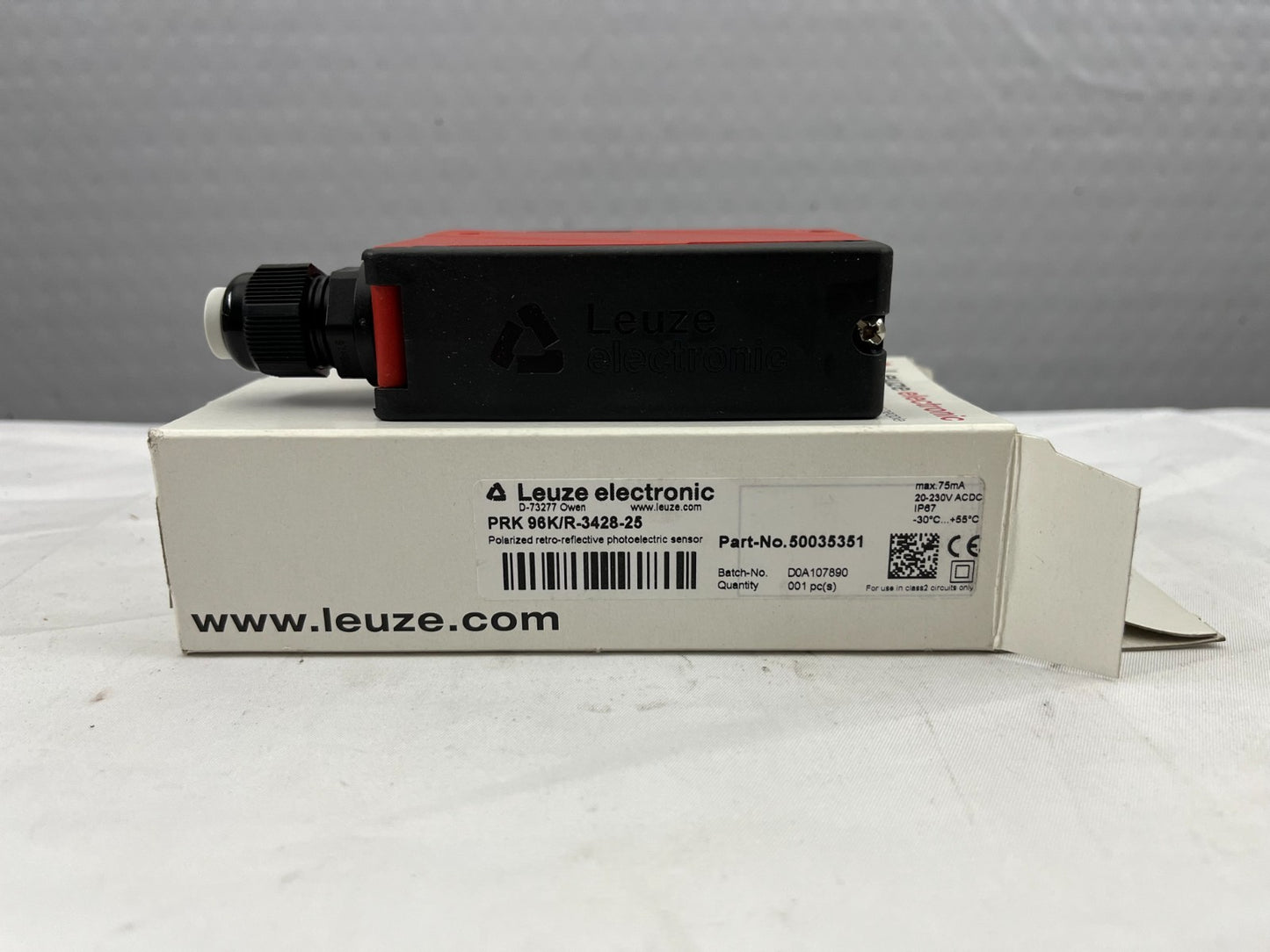 Leuze PRK 98/KR-3428-25 Retro-Reflective Photoelectric Sensor 20–230V AC/DC, New