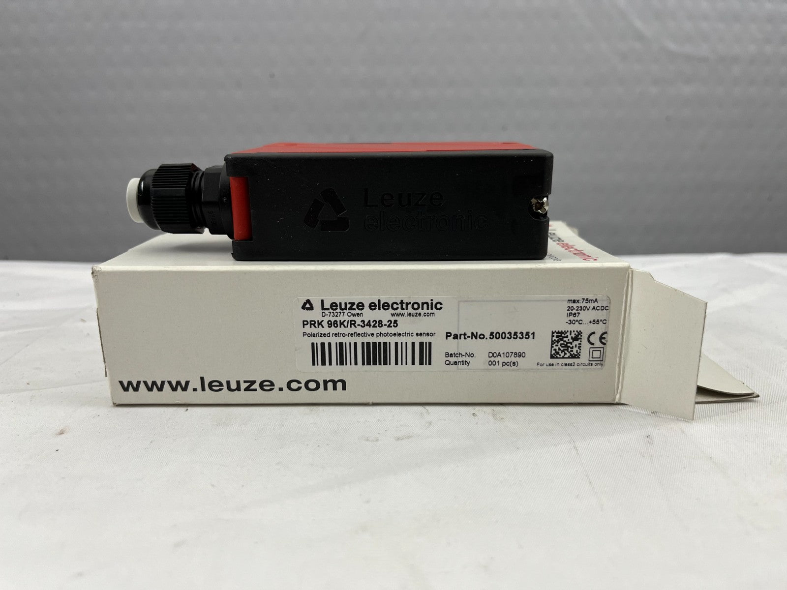 Leuze PRK 98/KR-3428-25 Retro-Reflective Photoelectric Sensor 20–230V AC/DC, New