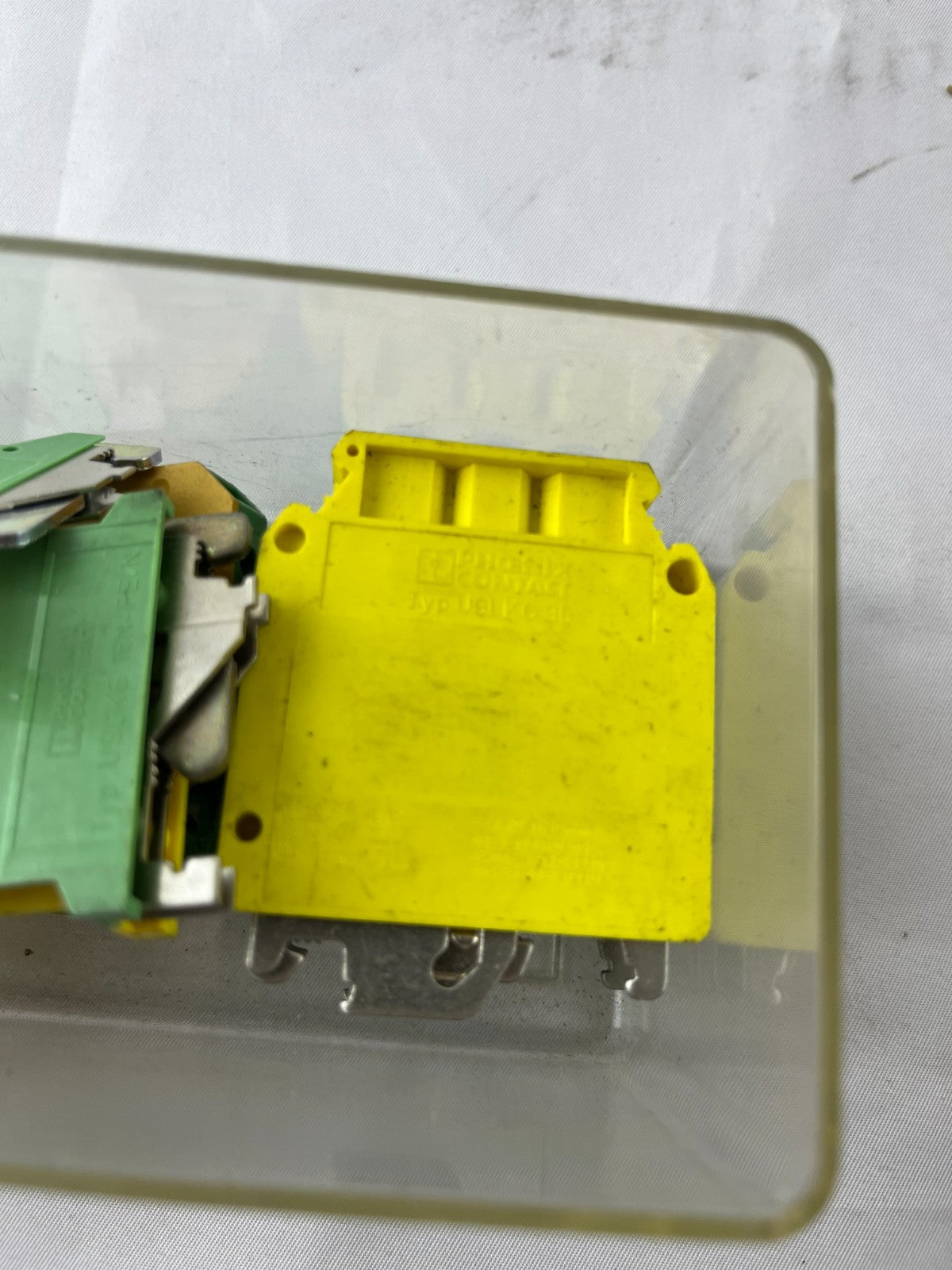 Ground Terminal Block Lot Phoenix Contact USLKG 16N Used Yellow Green PE Earth