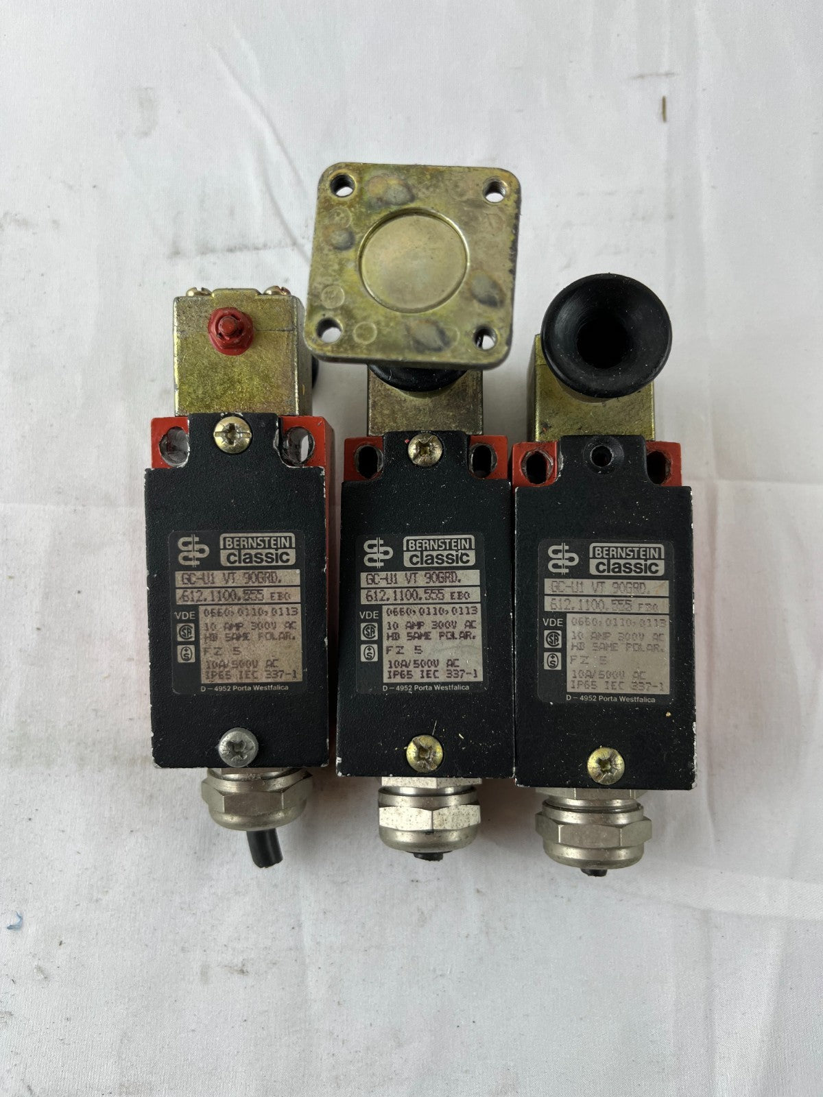 LOT 3x Bernstein Classic GC-U1 VT 3068D Safety Limit Switches USED Germany