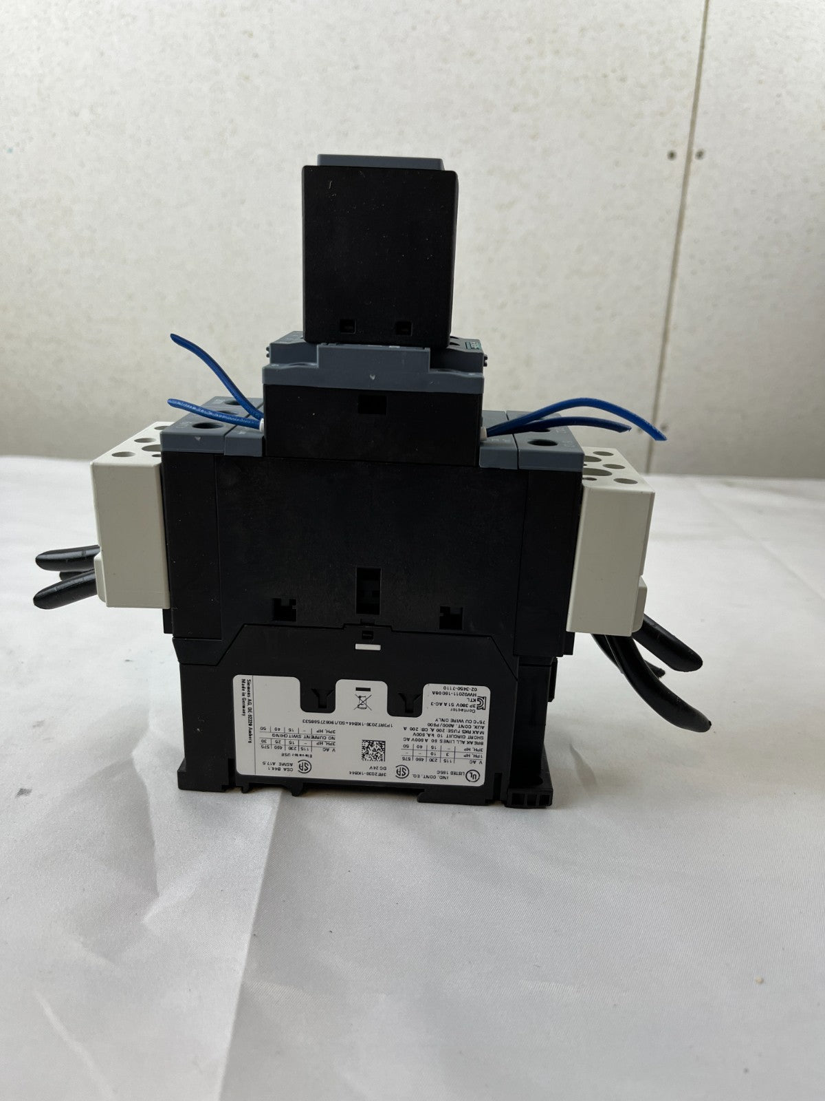 Siemens 3RT2036-1KB40 Contactor 24VDC w 3RH2911-1HA11 Aux Used Working Spare