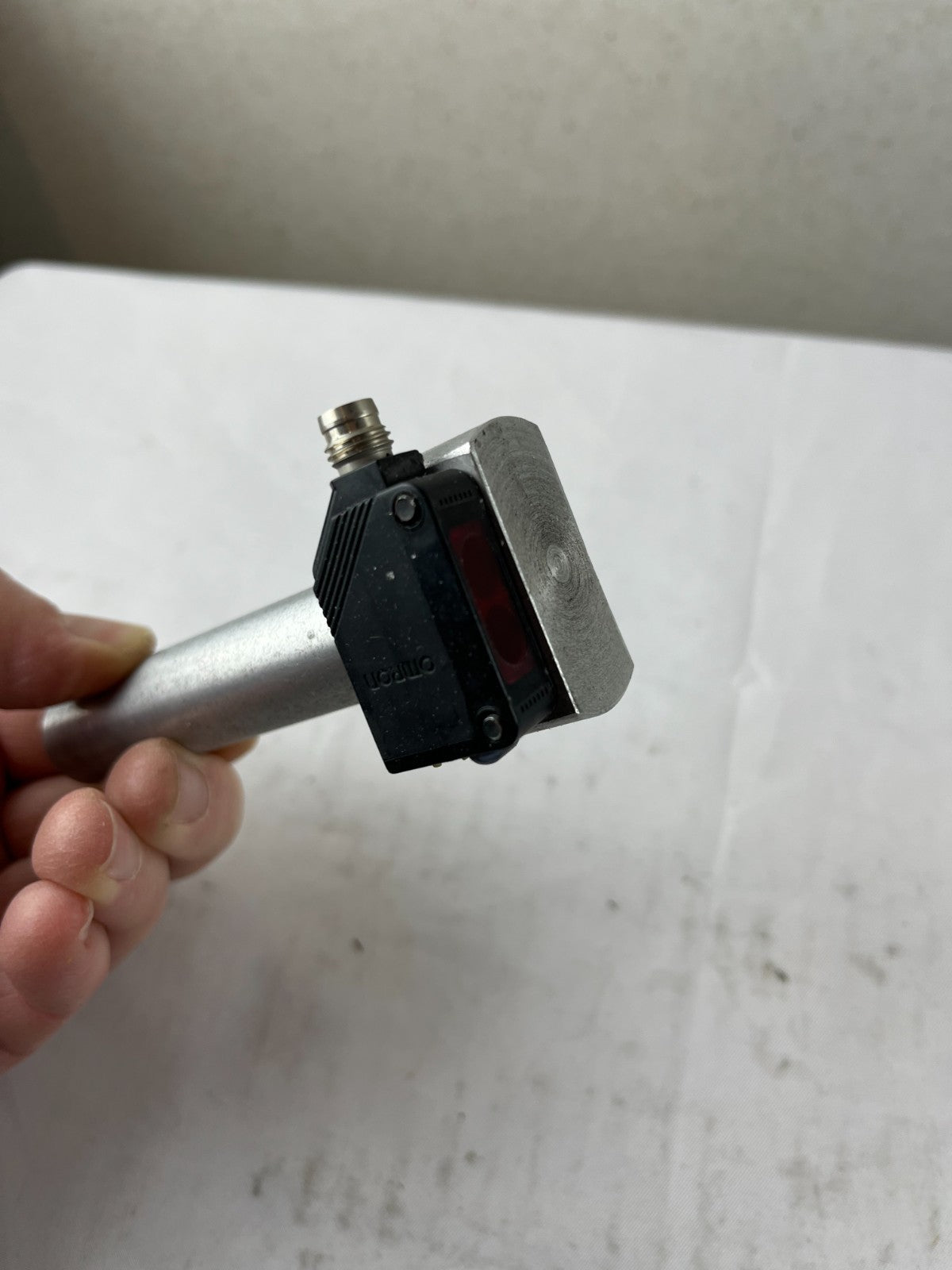 Omron E3Z-D66 Photoelectric Sensor M8 Used w/ Mounting Bracket Spare Unit