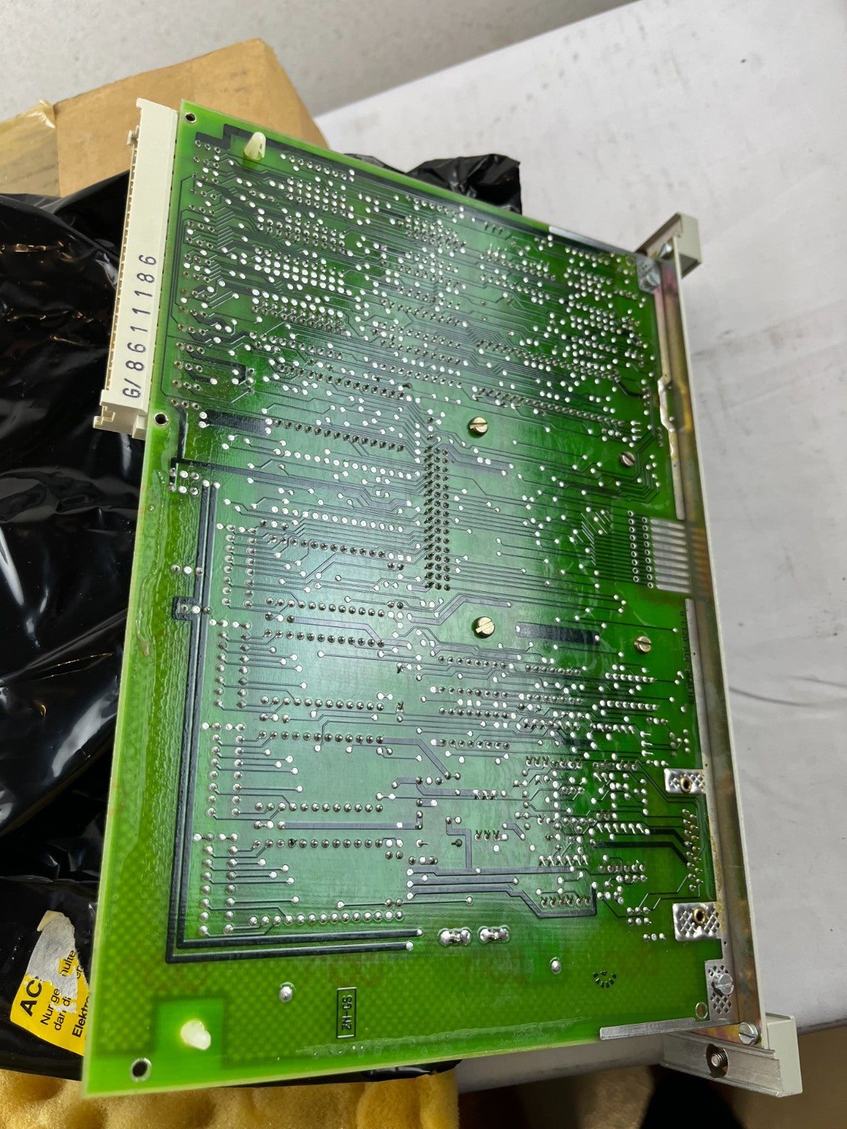Siemens SIMATIC S5-105R CPU905 Central Module 6ES5 905-3RB11, New Old Stock