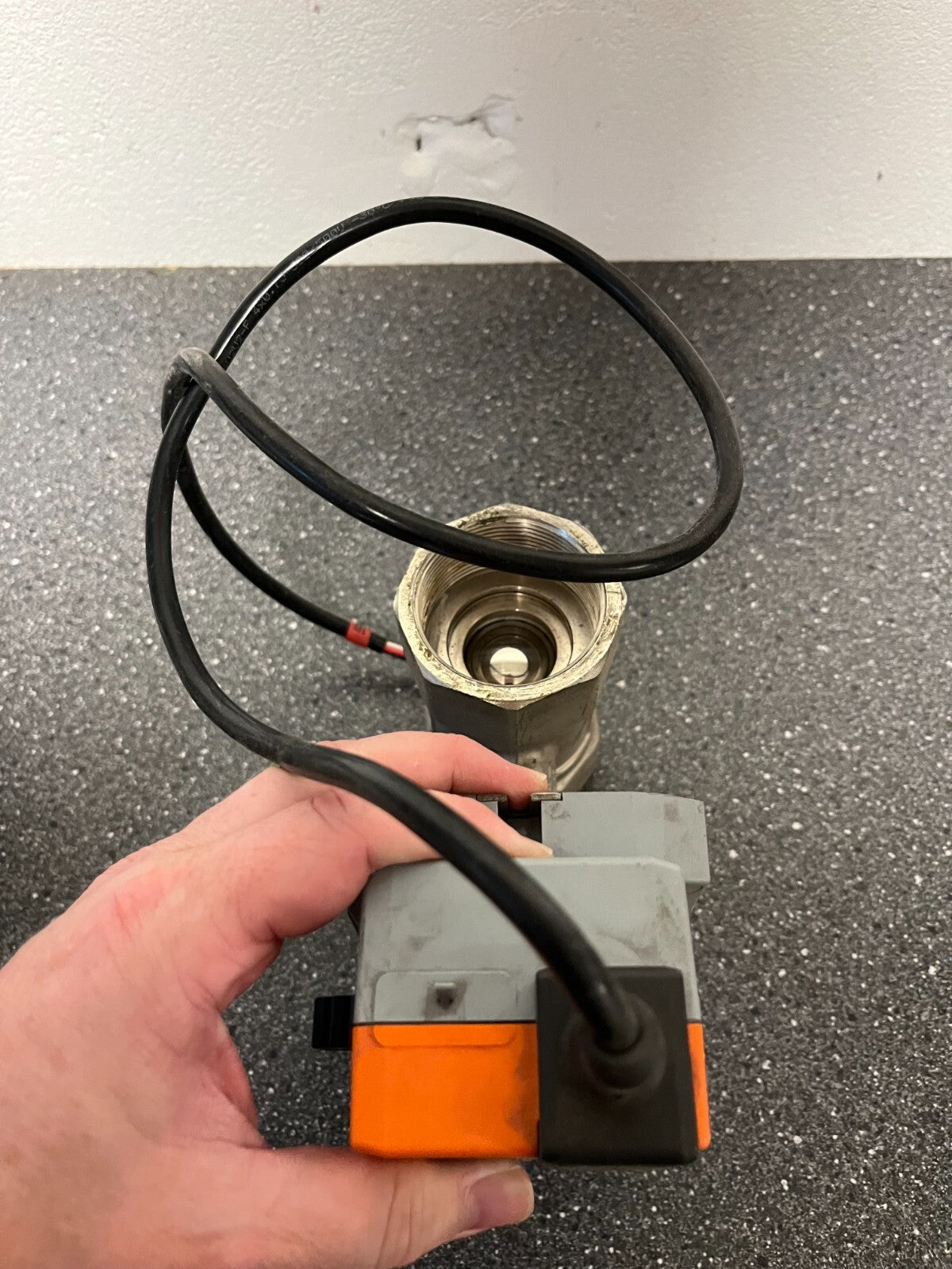 Belimo NRQ24A-SR Rotary Actuator with Valve 24VAC/DC 8Nm Modulating Damper