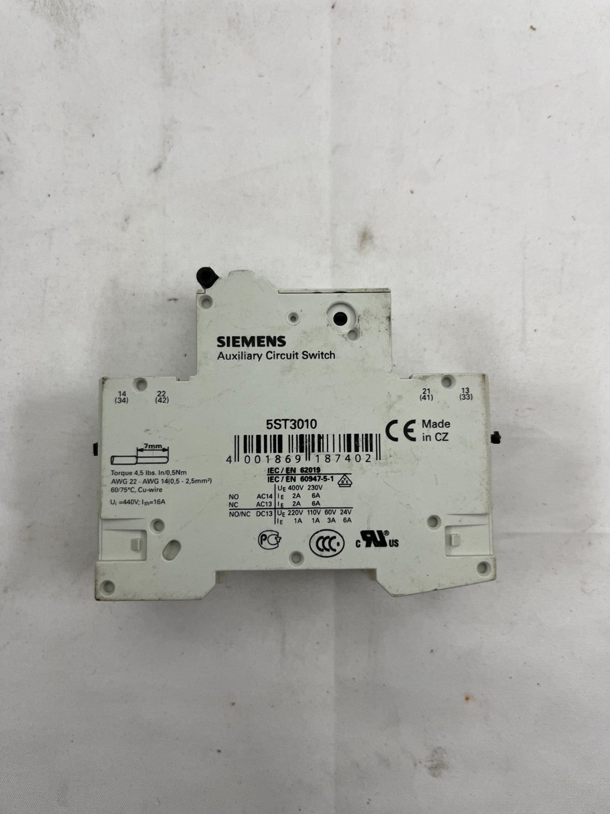 Siemens 5ST3010 Auxiliary Circuit Switch + MCB C6 230/400V, 6A, Used Tested