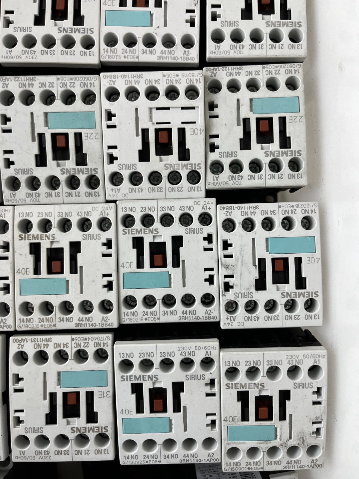 Siemens SIRIUS Contactor Relay Lot 35pcs 3RH1140 3RH1131 Mixed 24V/230V Used