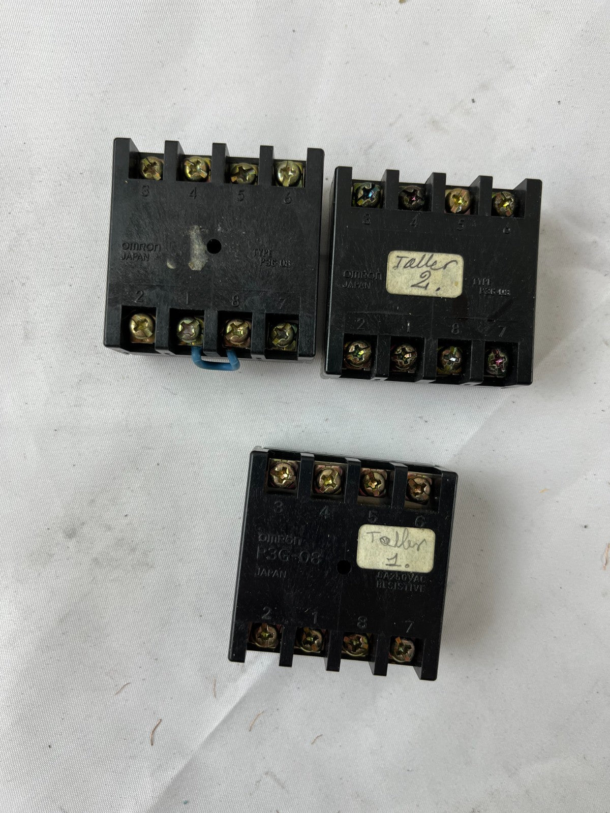 Omron P3G-08 Relay Socket 8-Pin Panel Mount Screw Terminal Lot 3pcs Spare Units