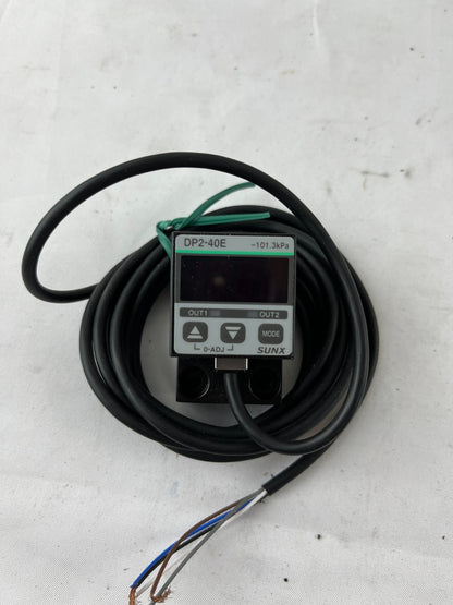 Panasonic SUNX DP2-40E Digital Vacuum Pressure Switch -101.3kPa Flat 24VDC Japan