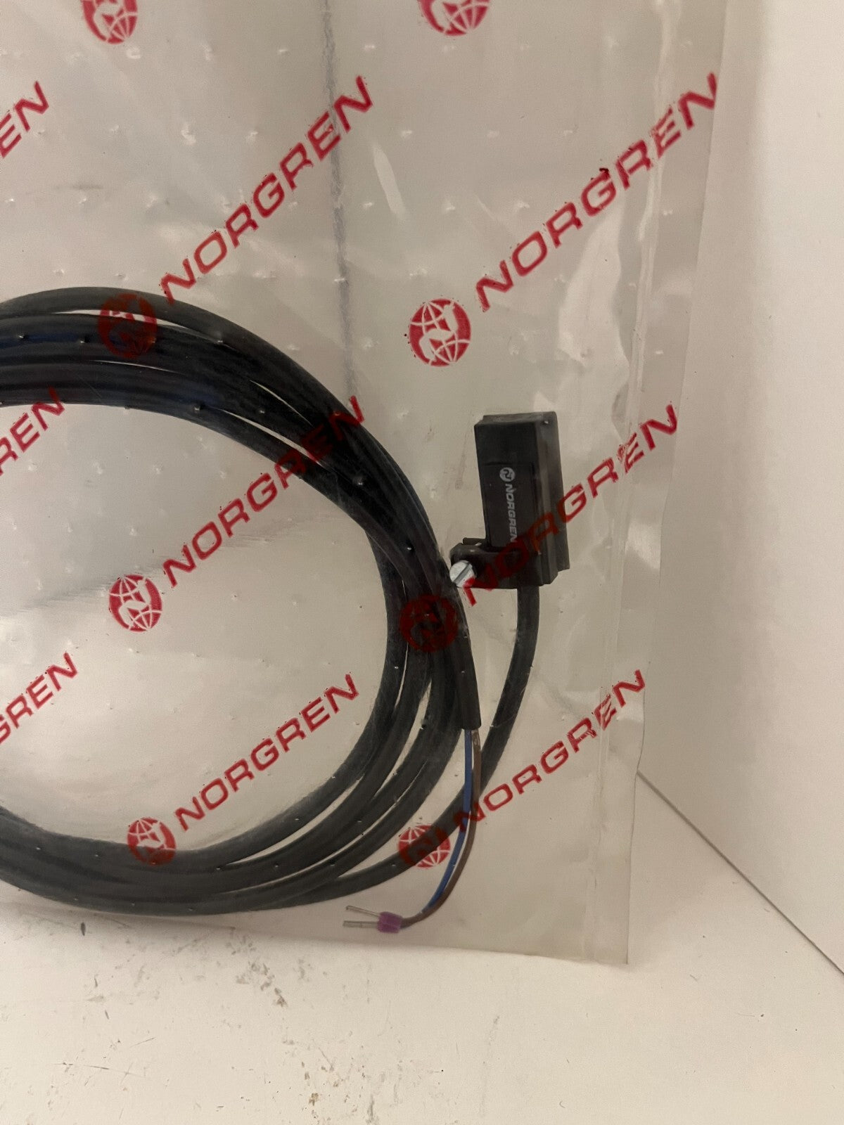 Norgren M/40/2 Reed Switch Sensor 2m Cable 10-240V AC/170V DC IP66 New Sealed