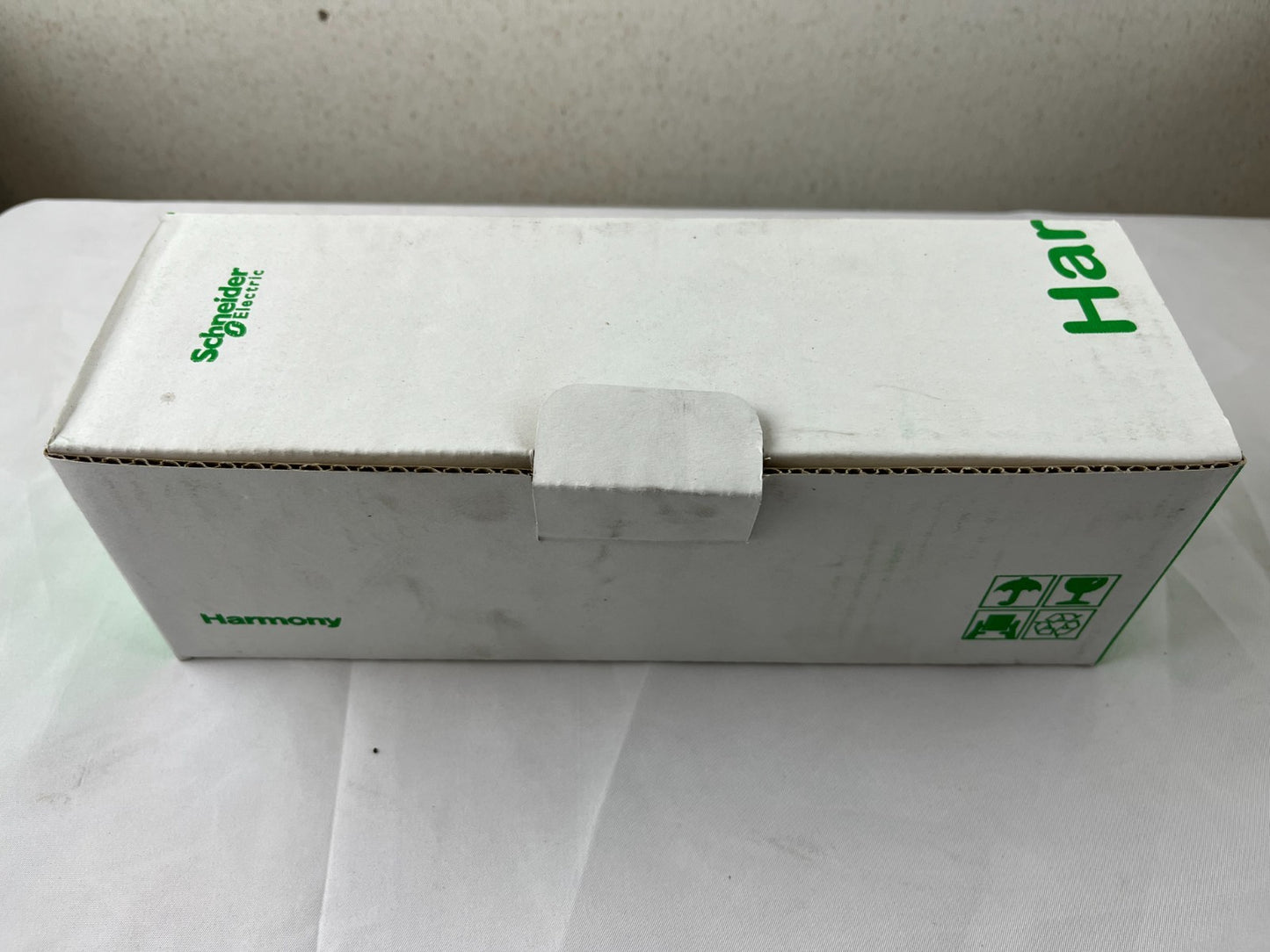 Schneider Electric XVUZ02 Harmony XVU Tower Light Pole Mount NEW Black 100mm 60m