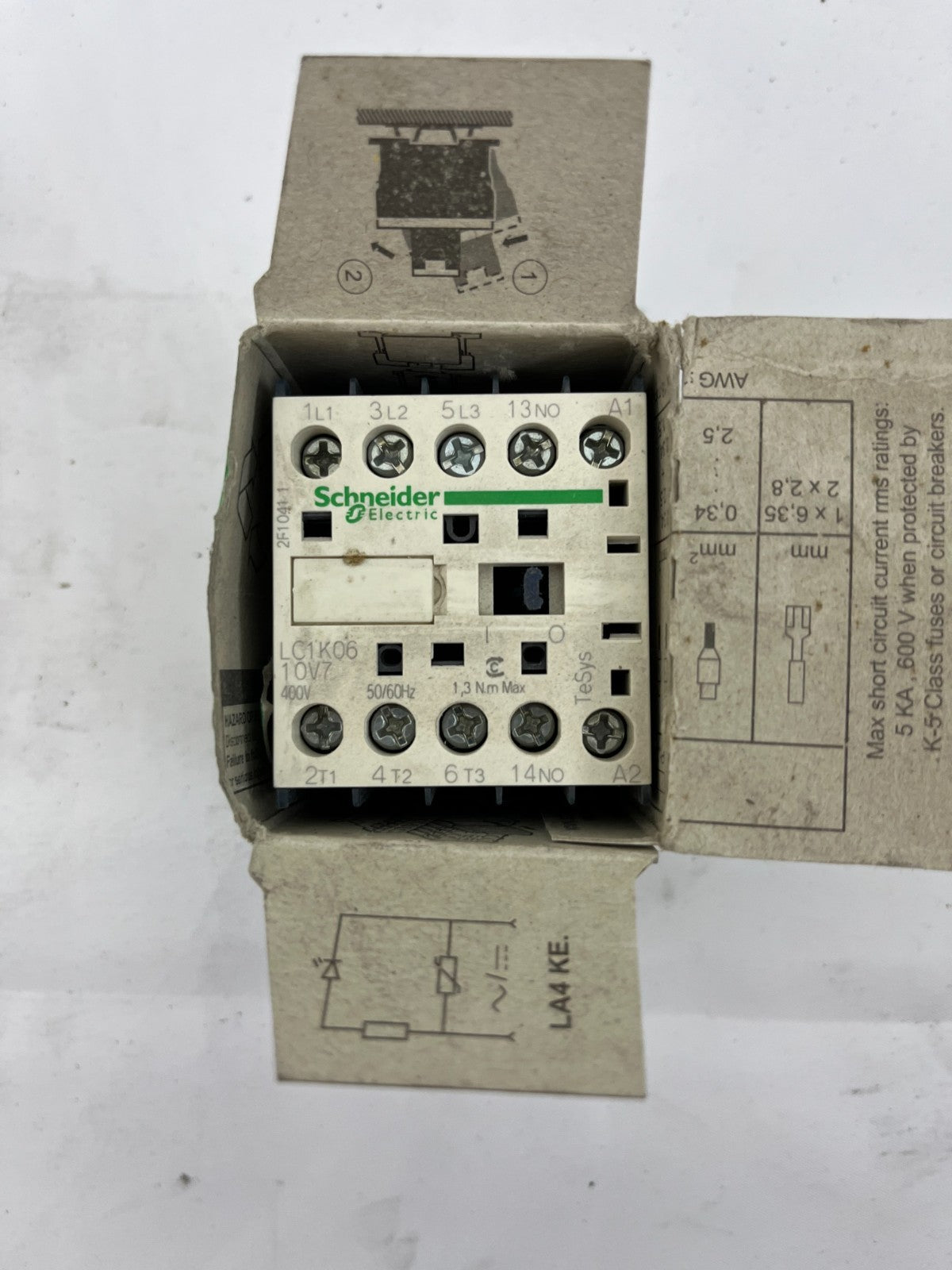 Schneider Electric LC1K0610V7 TeSys K Contactor 3P, 6A, 400V Coil, New in Box