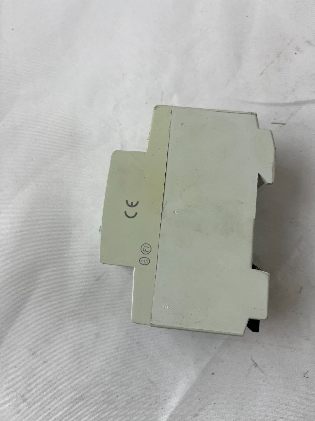 ABB ESB 24-40 Contactor 24A 230-240V AC/DC Coil 4P DIN Used Spare Unit