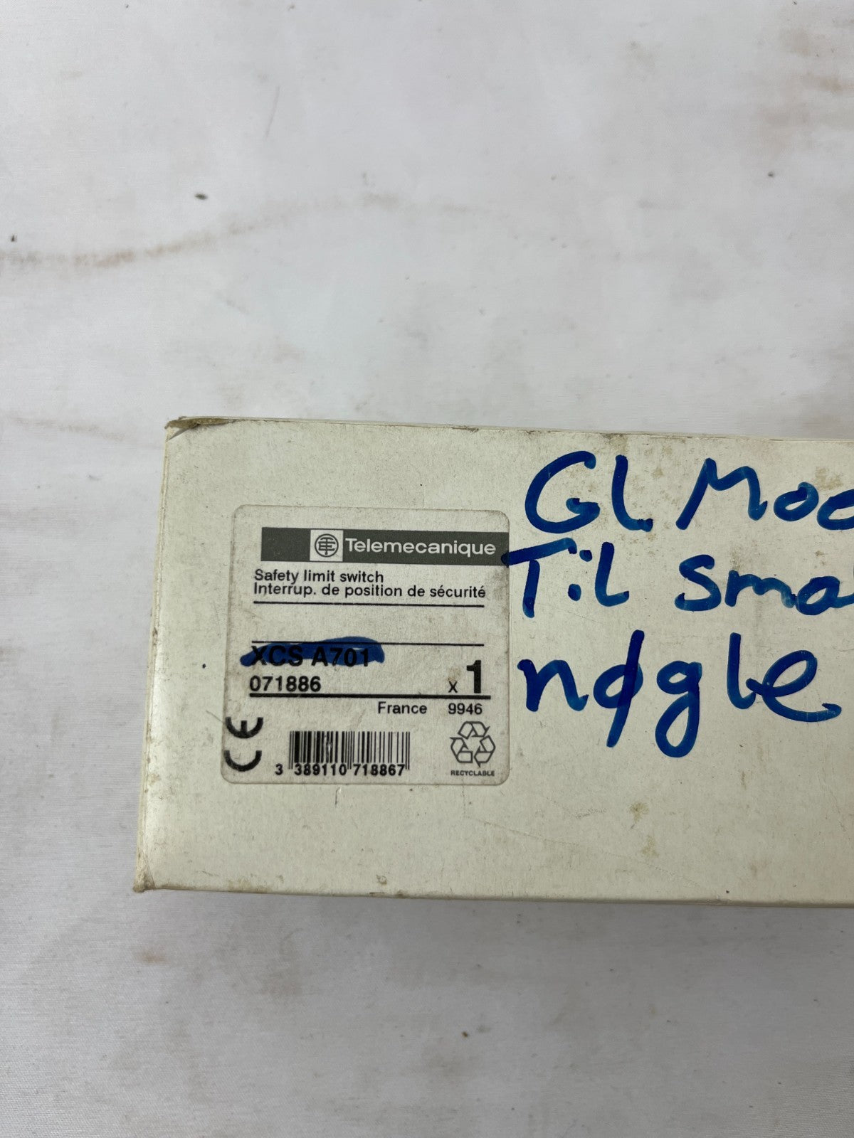 Telemecanique XCS A701 Safety Limit Switch XCK-J Guard Interlock New NOS
