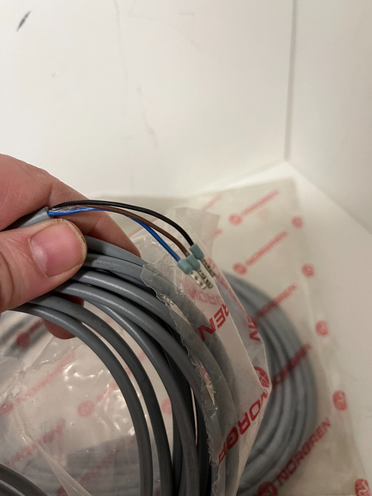 Norgren QM/34/10 Magnetic Reed Switch Sensor 10m Cable 10-30V DC IP66 New Sealed