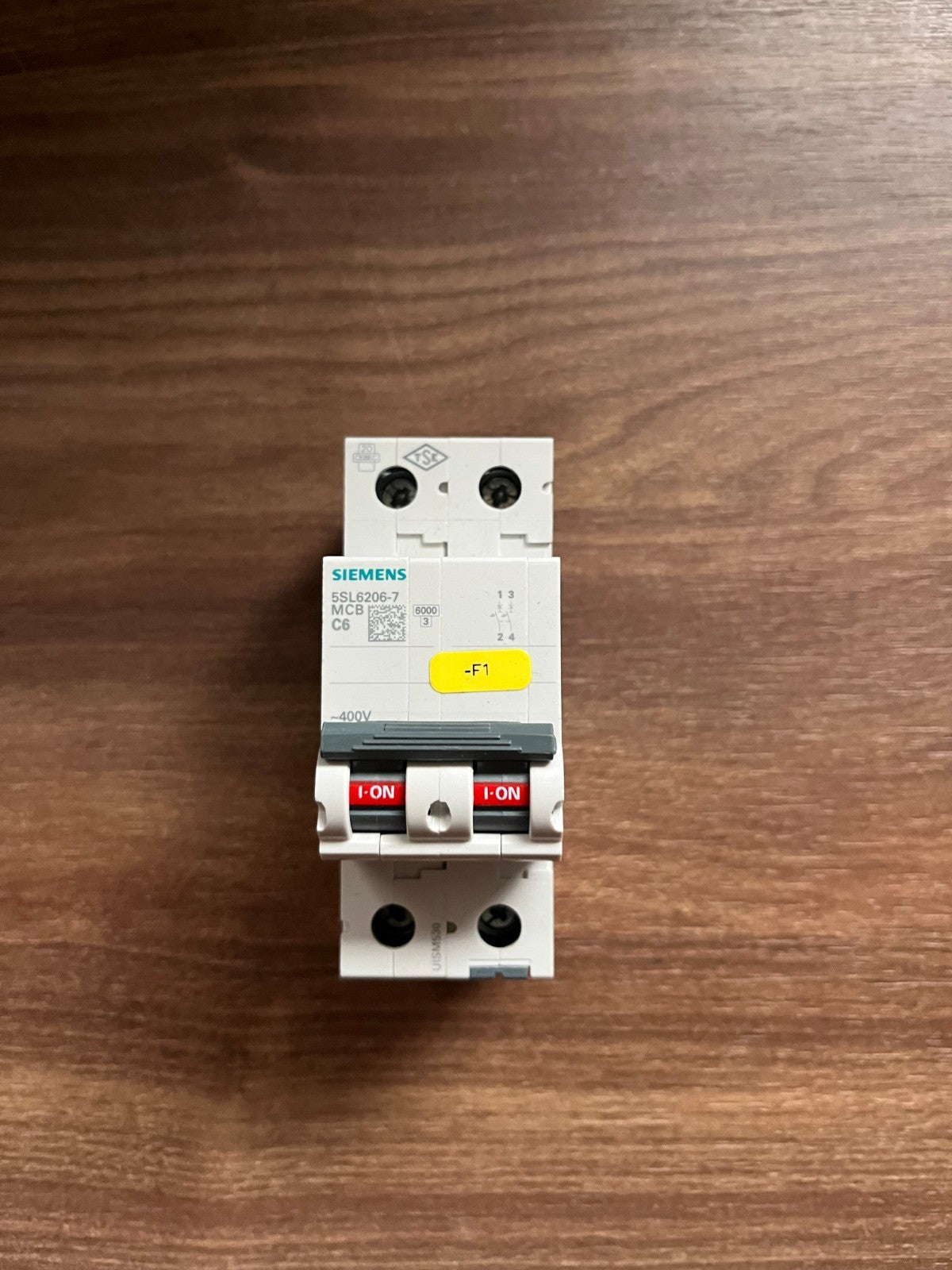 Siemens 5SL6206-7 SENTRON MCB 2-Pole C6 6A 400V Used Spare Unit