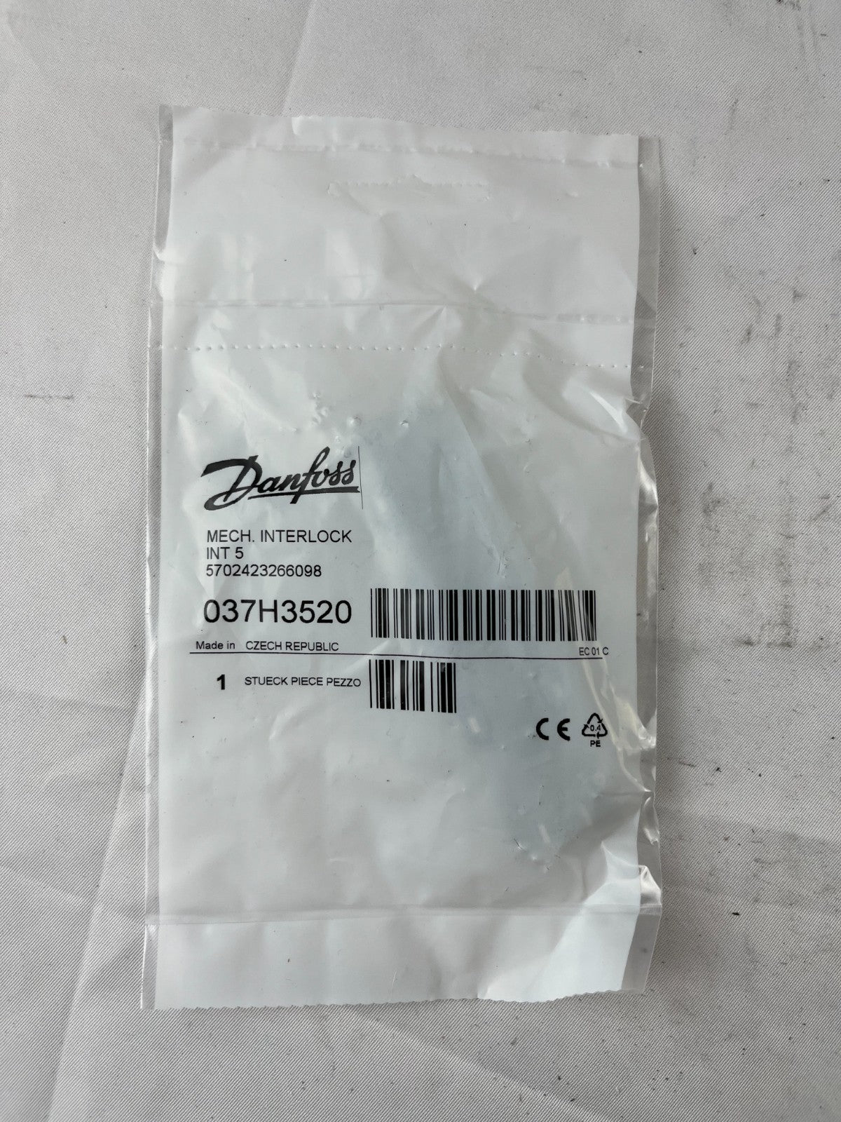 Danfoss INT 5 Mechanical Interlock 037H3520 for CI 5 Contactors New in Box