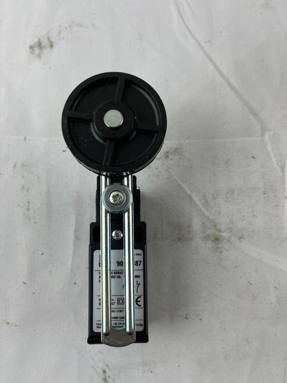 RS PRO 902-6887 Adjustable Roller Lever Limit Switch IP65 400V 10A Made Italy