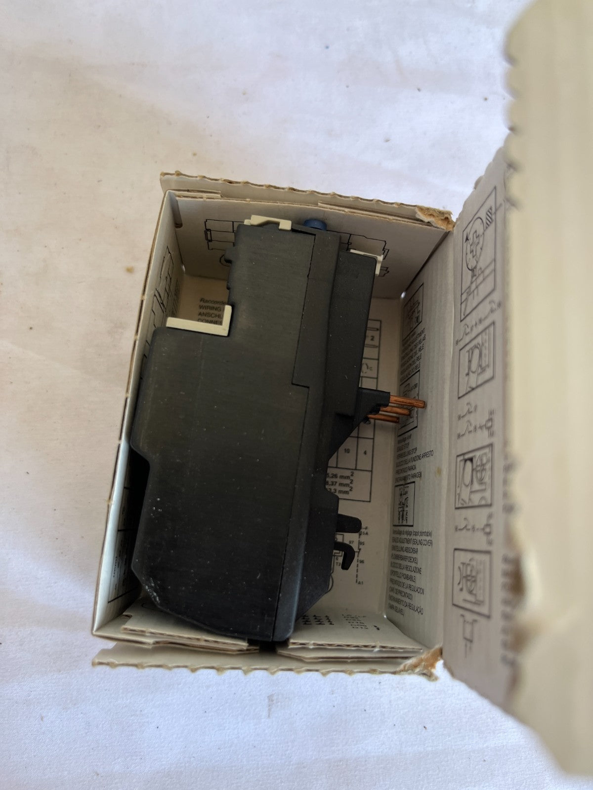 Telemecanique LR2 D1321 Thermal Overload Relay 12-18A New Spare Unit