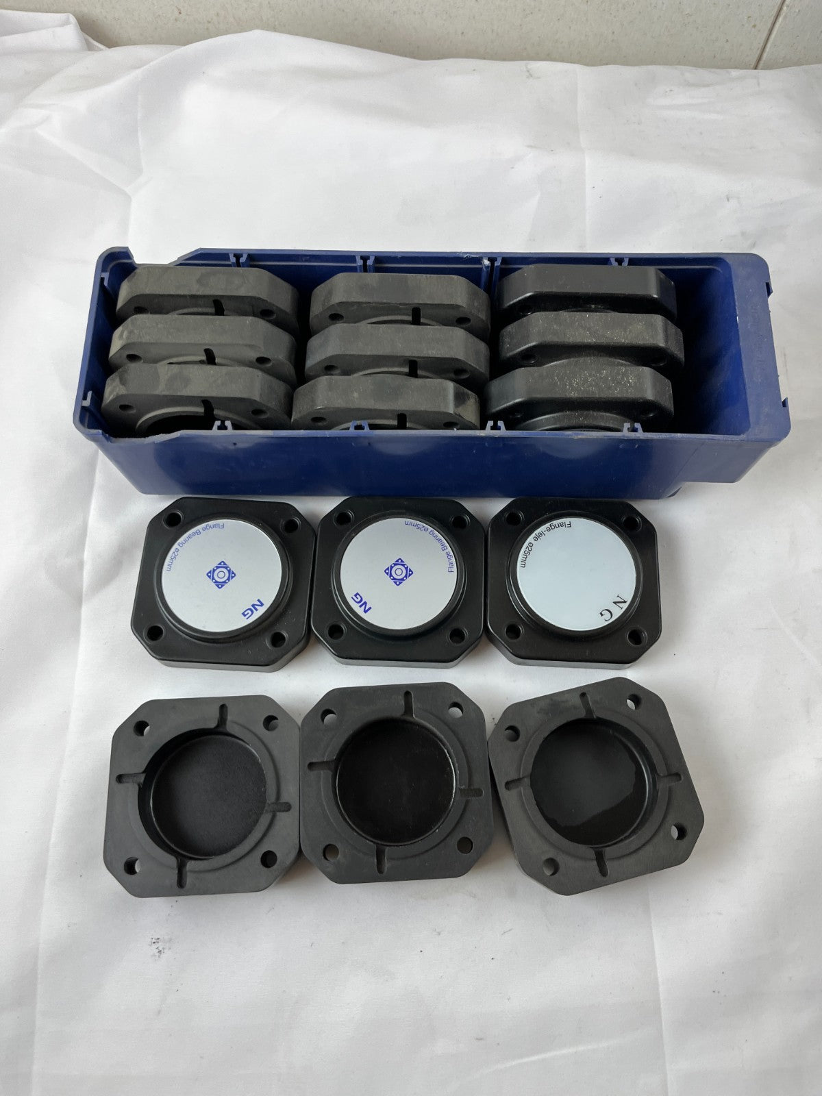 NG Flange Housing Ø25 mm F4 4-Bolt Plastic Bearing Covers Lot of 15 Used Spares