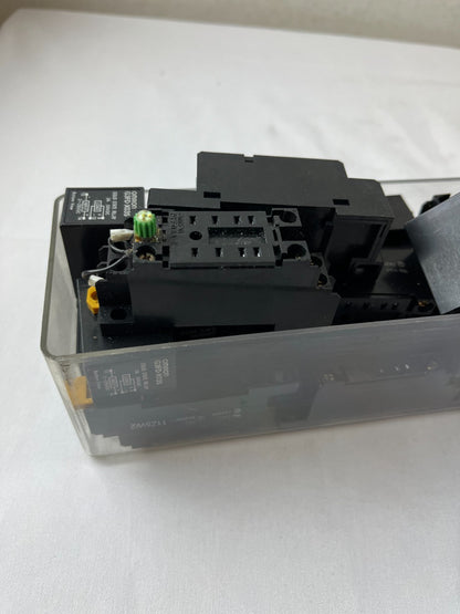 Omron G3FD-X03SN Solid State Relay + Socket Bulk Lot Used Condition Spares