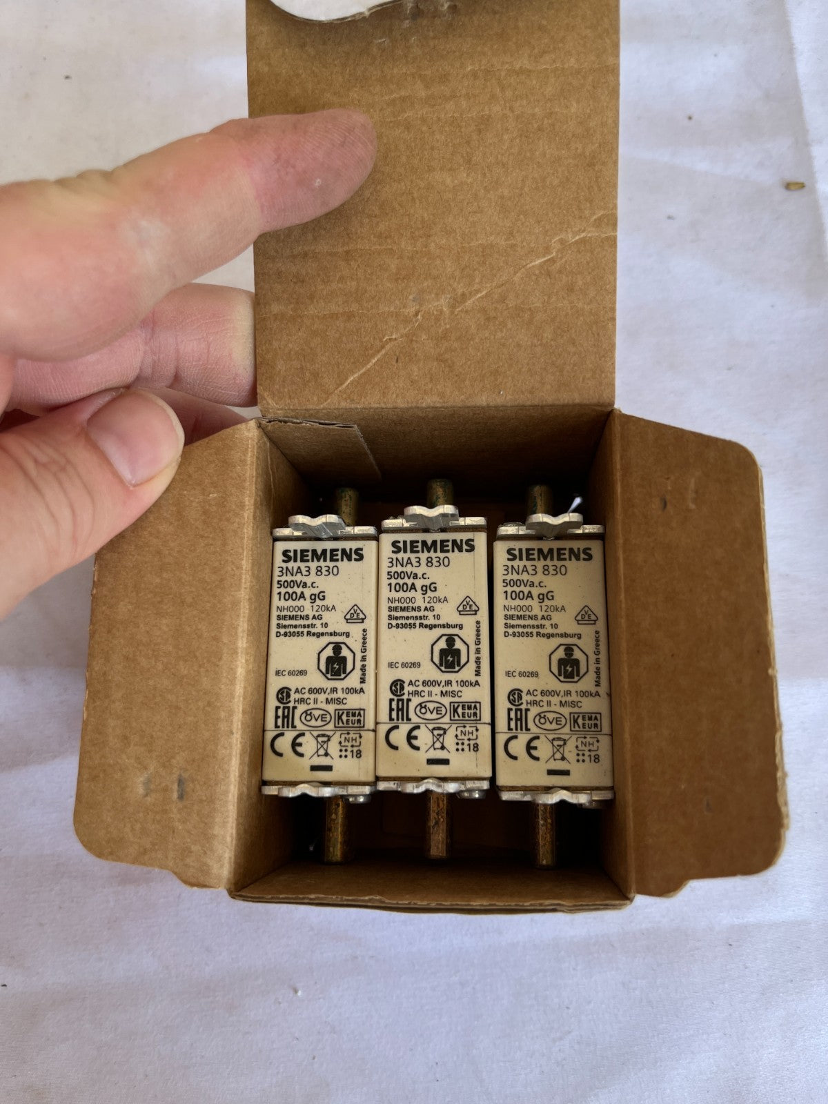 Siemens 3NA3 830 NH000 Fuse Link 100A gG 500V New 3 Pcs Spare Units
