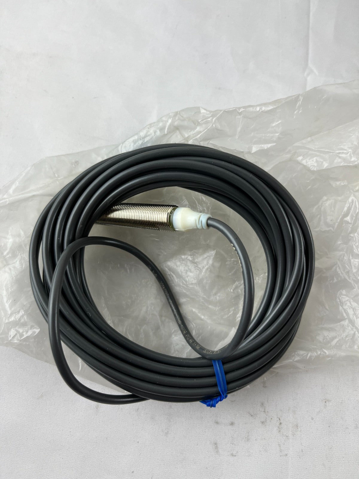 Omron E2A-M12LS04-WP-C1 Inductive Proximity Sensor 12-24VDC 5m New Spare Unit
