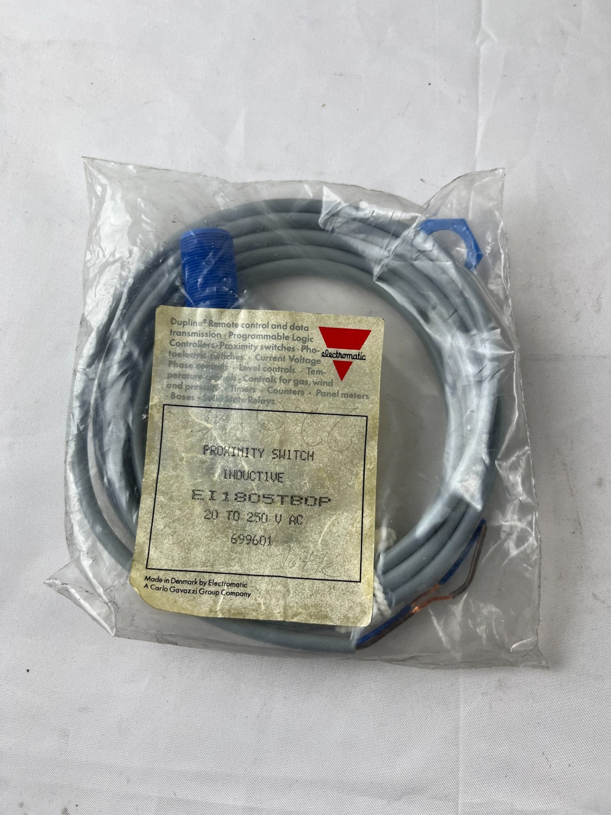 Electromatic EI1805TBOP Inductive Proximity Switch 20-250V AC New Carlo Gavazzi