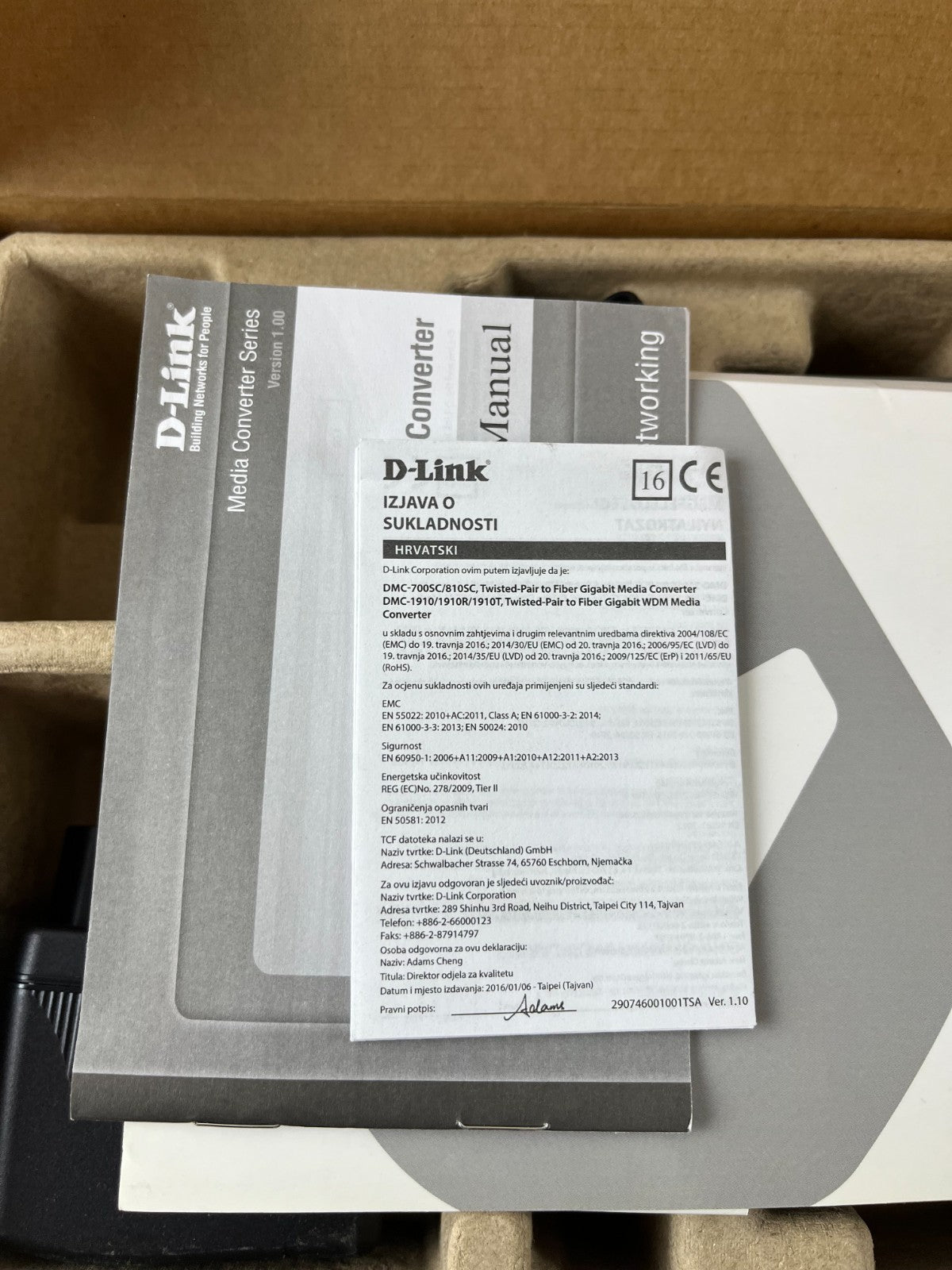 D-Link DMC-300SC 10/100Base-TX to 100Base-FX SC Multimode Media Converter New