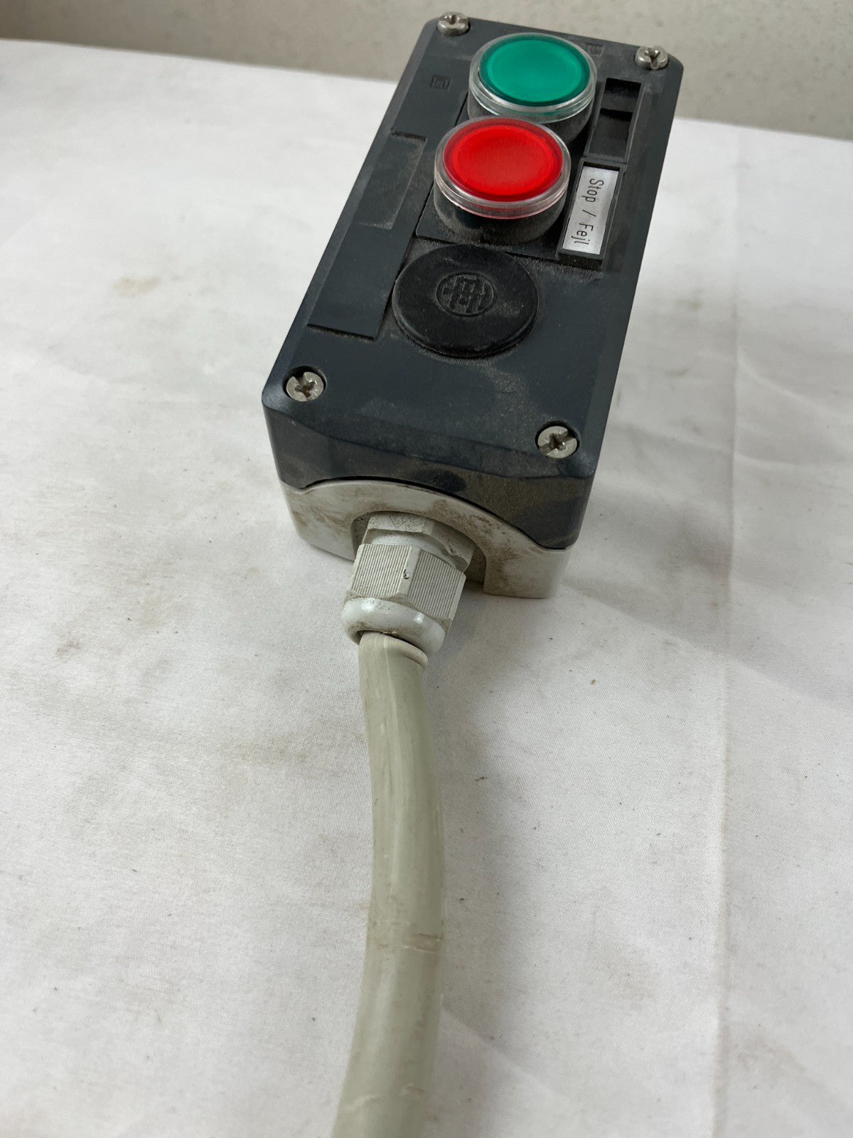 Schneider Electric Telemecanique XALD213 Control Station Start Stop Push Button