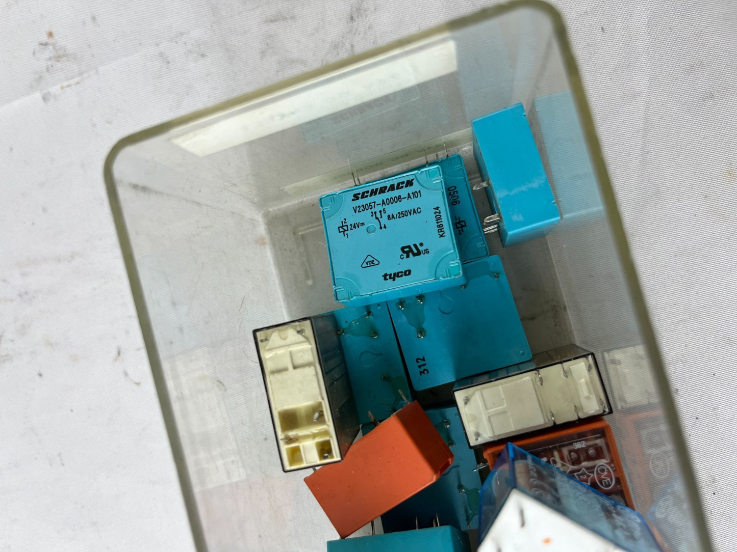 Industrial Relay Lot Schrack Siemens Finder Tyco 24V Control Relays Mixed Used