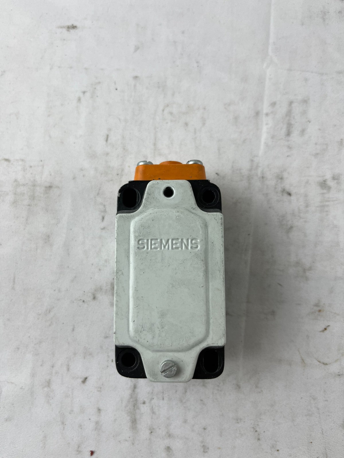 Siemens 3SE3 120-1B Limit Switch 1NO+1NC 10A 500V IP67 Industrial Used Spare