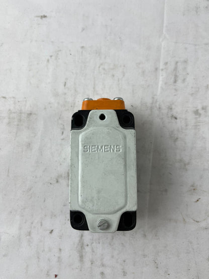 Siemens 3SE3 120-1B Limit Switch 1NO+1NC 10A 500V IP67 Industrial Used Spare