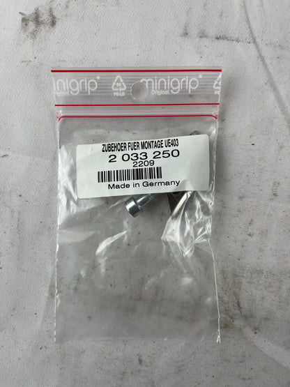 SICK 2033250 UE403 Mounting Kit Sliding Nuts Screws M4000 Accessory Germany NEW