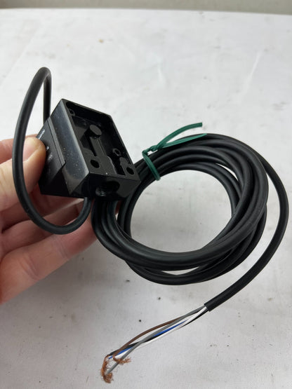 Panasonic SUNX DP2-40E Digital Vacuum Pressure Switch -101.3kPa Flat 24VDC Japan