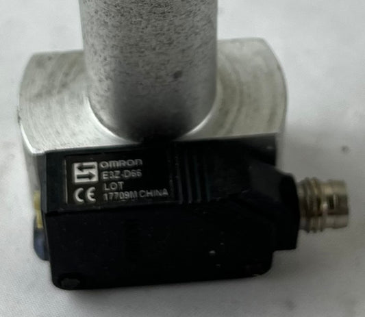 Omron E3Z-D66 Photoelectric Sensor M8 Used w/ Mounting Bracket Spare Unit