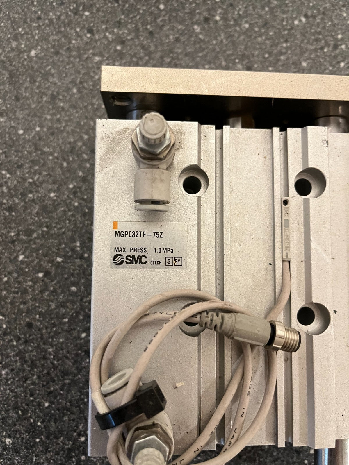 SMC MGPL32TF-75Z Guided Pneumatic Cylinder, 32mm Bore, 75mm Stroke, Tested
