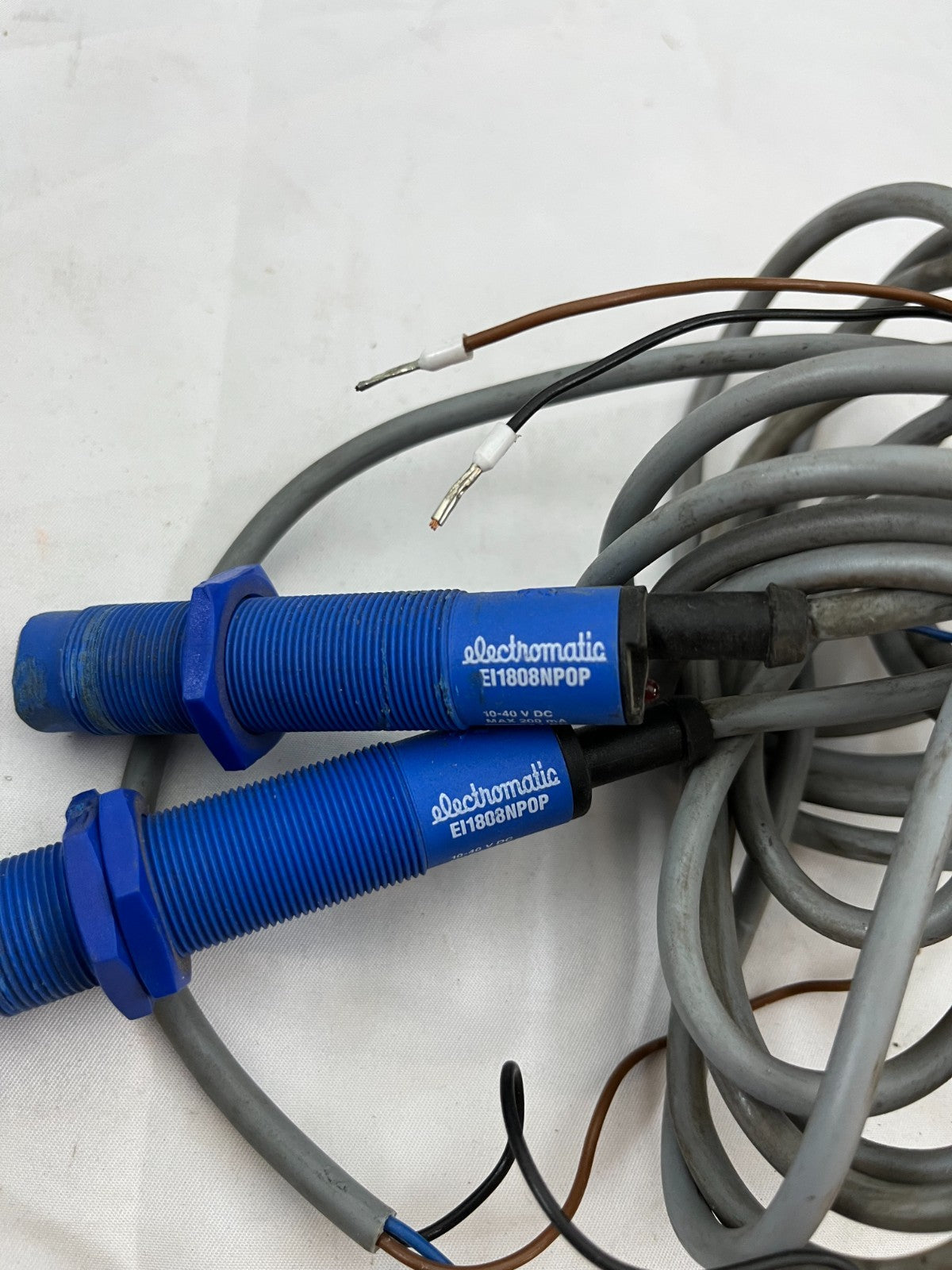 2x Electromatic EI1808NPOP Inductive Proximity Sensors M18 8mm DC 10-40V NPN