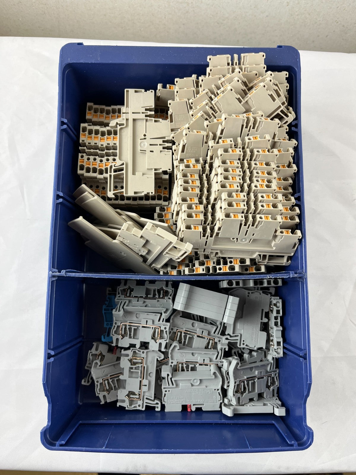 Phoenix Contact DIKD 1.5 Disconnect Terminal Block Lot aprox 75pcs Used Grey DIN