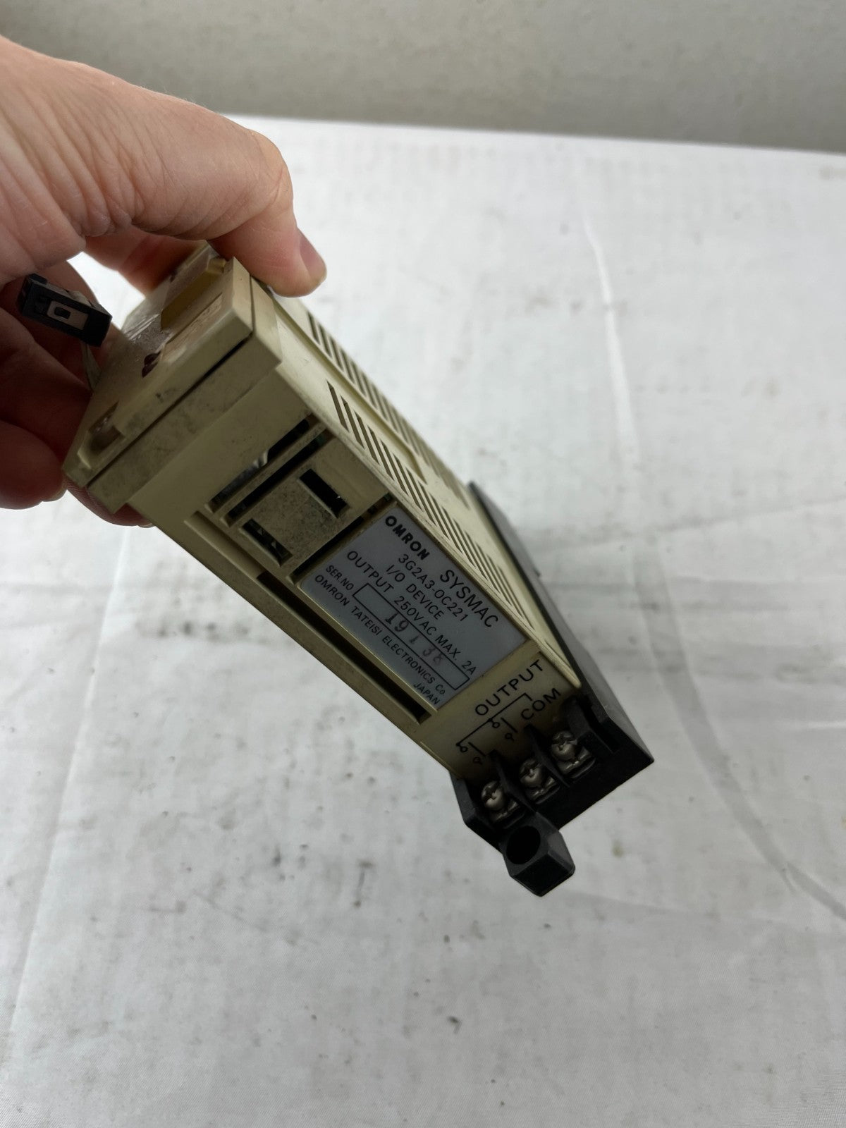 Omron 3G2A3-OC221 SYSMAC S6 I/O Device Output Module 250VAC 2A Used Spare Part