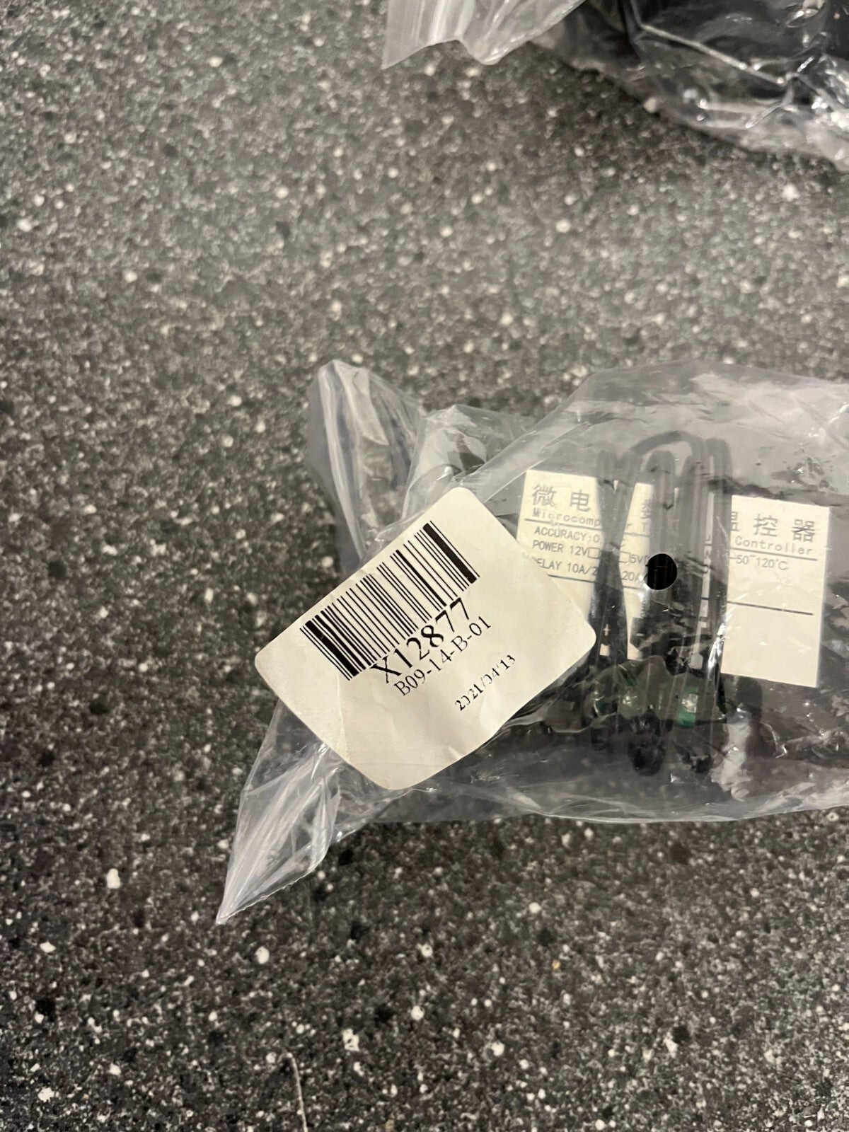 Lot of 8 Digital Temperature Controllers – X12877, New in Sealed Packaging