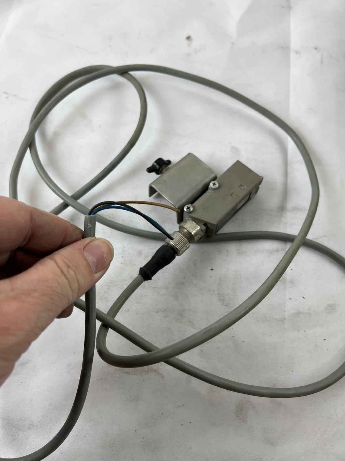 Omron E3S-CR67 Photoelectric Sensor 10-30VDC Amplifier Built-In Used Spare Unit