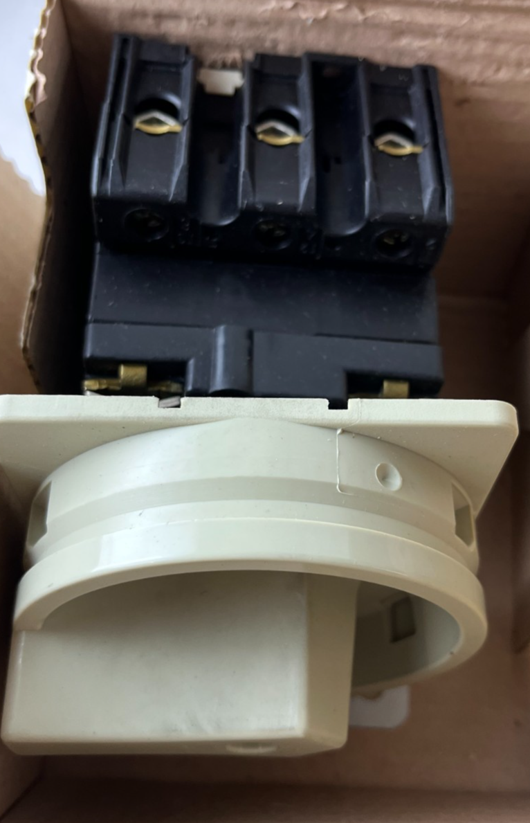 Klöckner Moeller Rotary Main Switch 3-Pole Cabinet Isolator New Open Box