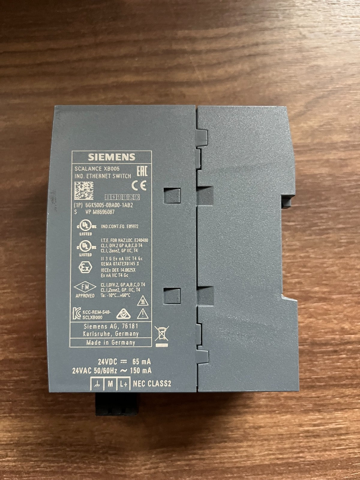 Siemens Scalance XB005 6GK5005-0BA00-1AB2 5-Port Industrial Ethernet Switch