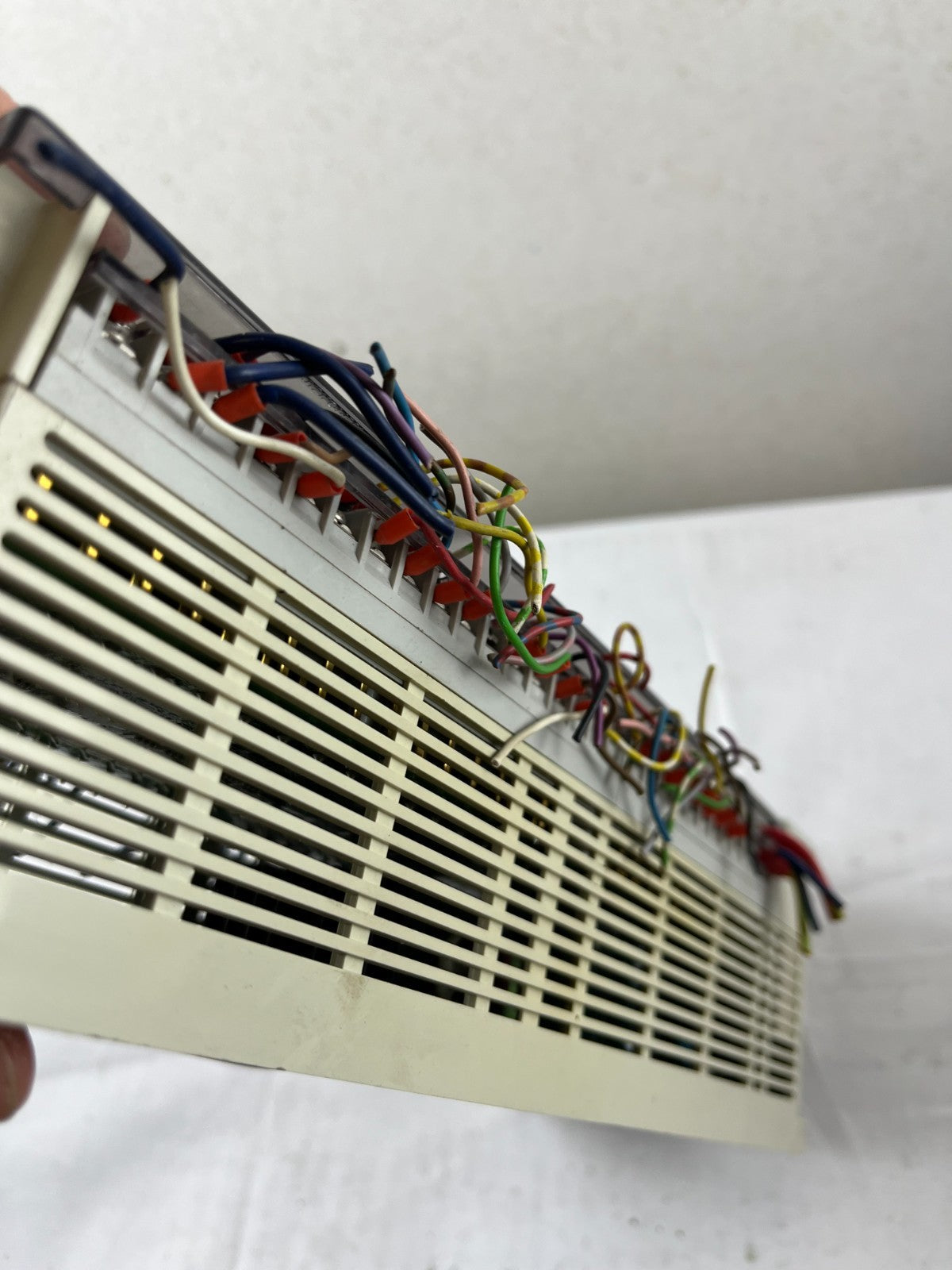 Mitsubishi MELSEC FX2N-80MT-ESS/UL PLC 80 I/O Transistor Unit 100–240VAC Used