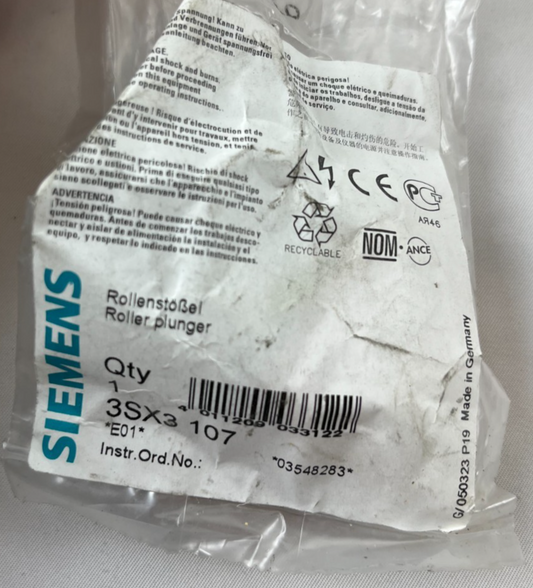Siemens 3SX3 107 Roller Plunger Actuator Head for Limit Switch New Spare Part